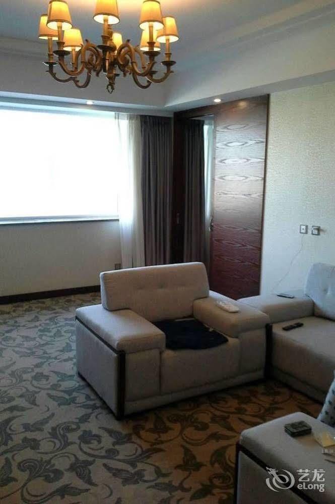 Shenyang Airport Hotel Exteriör bild