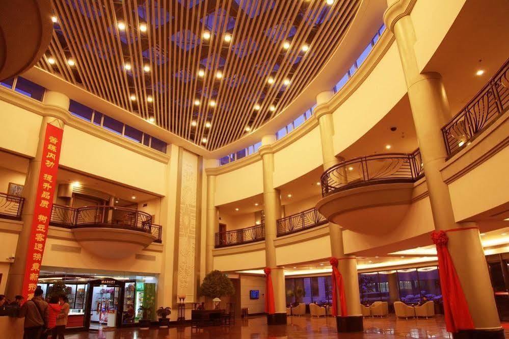 Shenyang Airport Hotel Exteriör bild