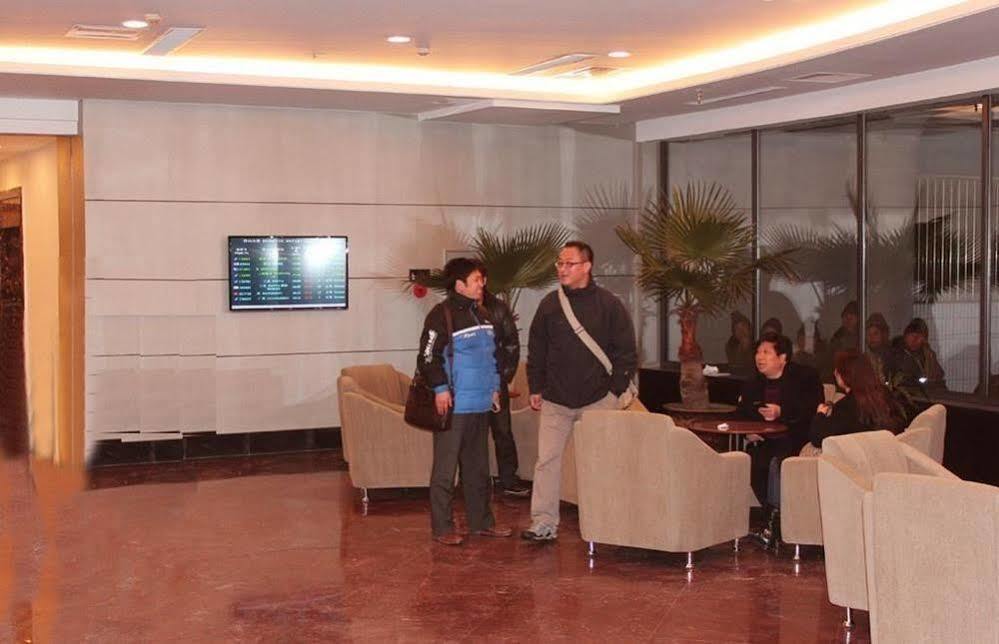 Shenyang Airport Hotel Exteriör bild